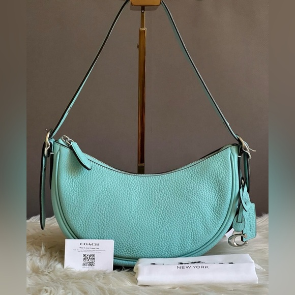 CC439 - Coach Luna Shoulder Bag - Picture 11 of 12